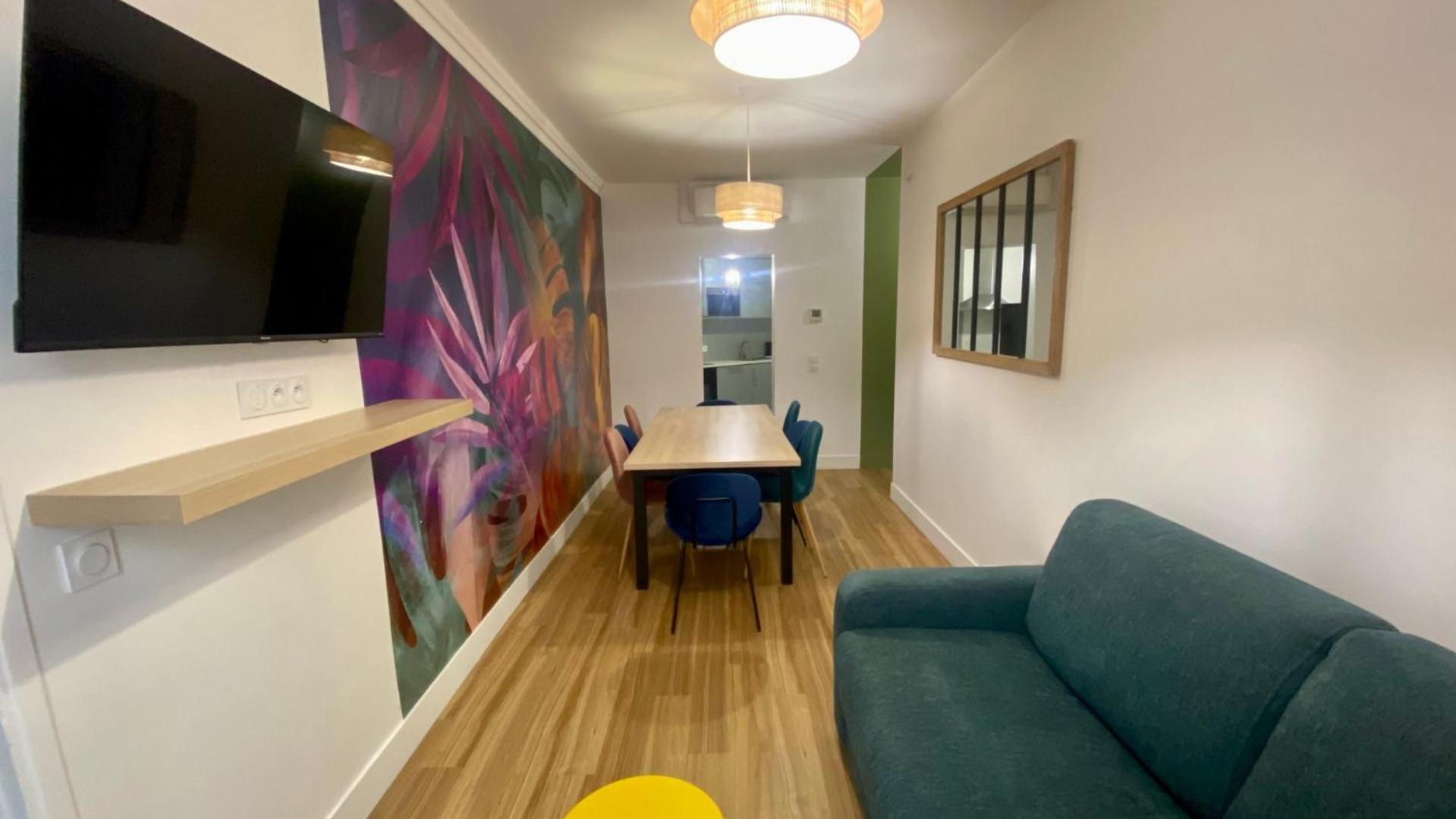 Lumineux Proche Saint-lazare - 8p Appartement